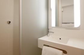 B&B HOTEL Lyon Centre Part-dieu Gambetta - photo 7