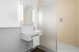 B&B HOTEL Lyon Centre Part-dieu Gambetta - photo 10