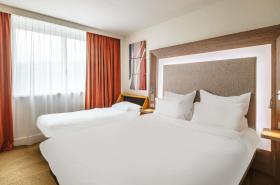 Novotel Lyon Centre-Confluence Bord de Saone - photo 16