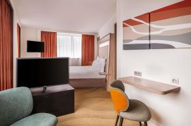 Novotel Lyon Centre-Confluence Bord de Saone - photo 13