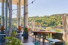 Novotel Lyon Centre-Confluence Bord de Saone - photo 26