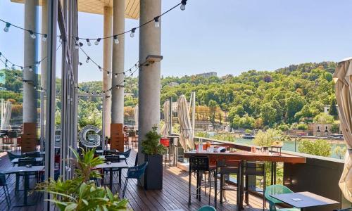 Novotel Lyon Centre-Confluence Bord de Saone - photo 1