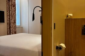 Best Western Lyon Saint-Antoine - photo 24