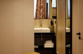 Best Western Lyon Saint-Antoine - photo 18