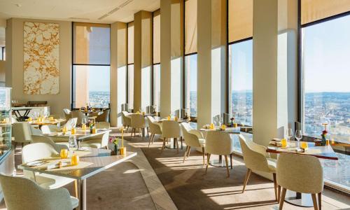 Radisson Blu Hotel - photo 2