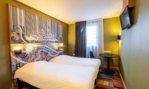 ibis Styles Lyon Croix Rousse - photo 2