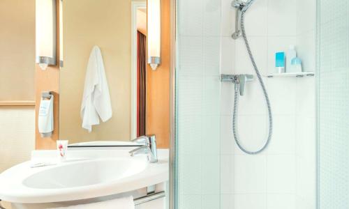 ibis Lyon Part Dieu Les Halles - photo 2